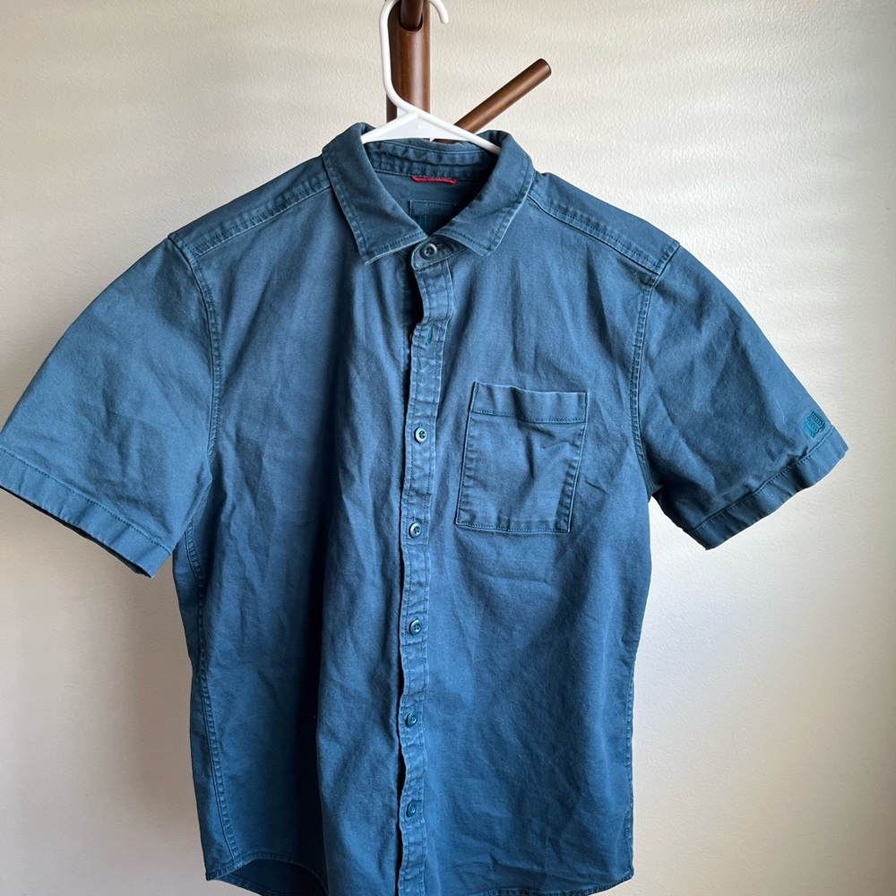 Topo designs men’s shirt